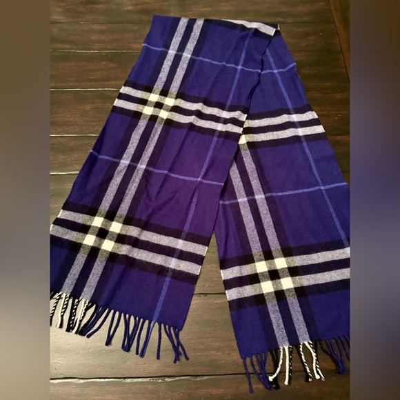 Burberry Cashmere Giant Check Indigo Navy Royal Blue Classic Scarf with Fringe - Picture 3 of 4